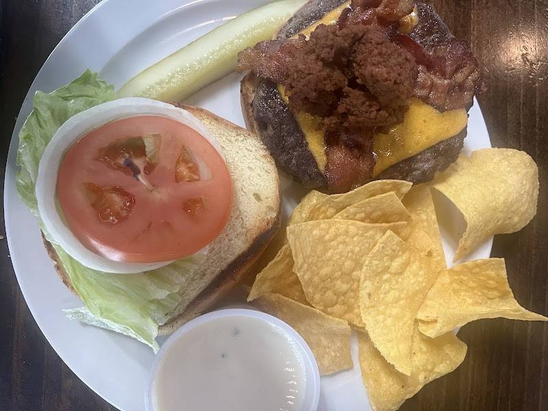 Shakey Ray's Tavern