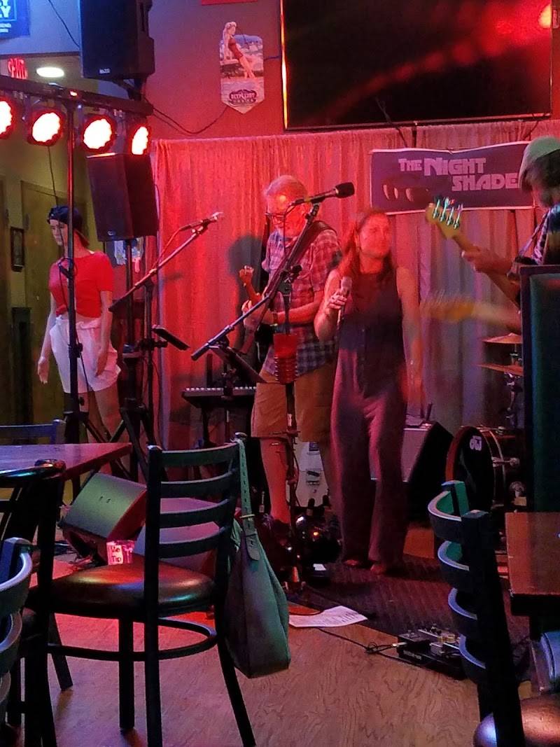 Shakey Ray's Tavern